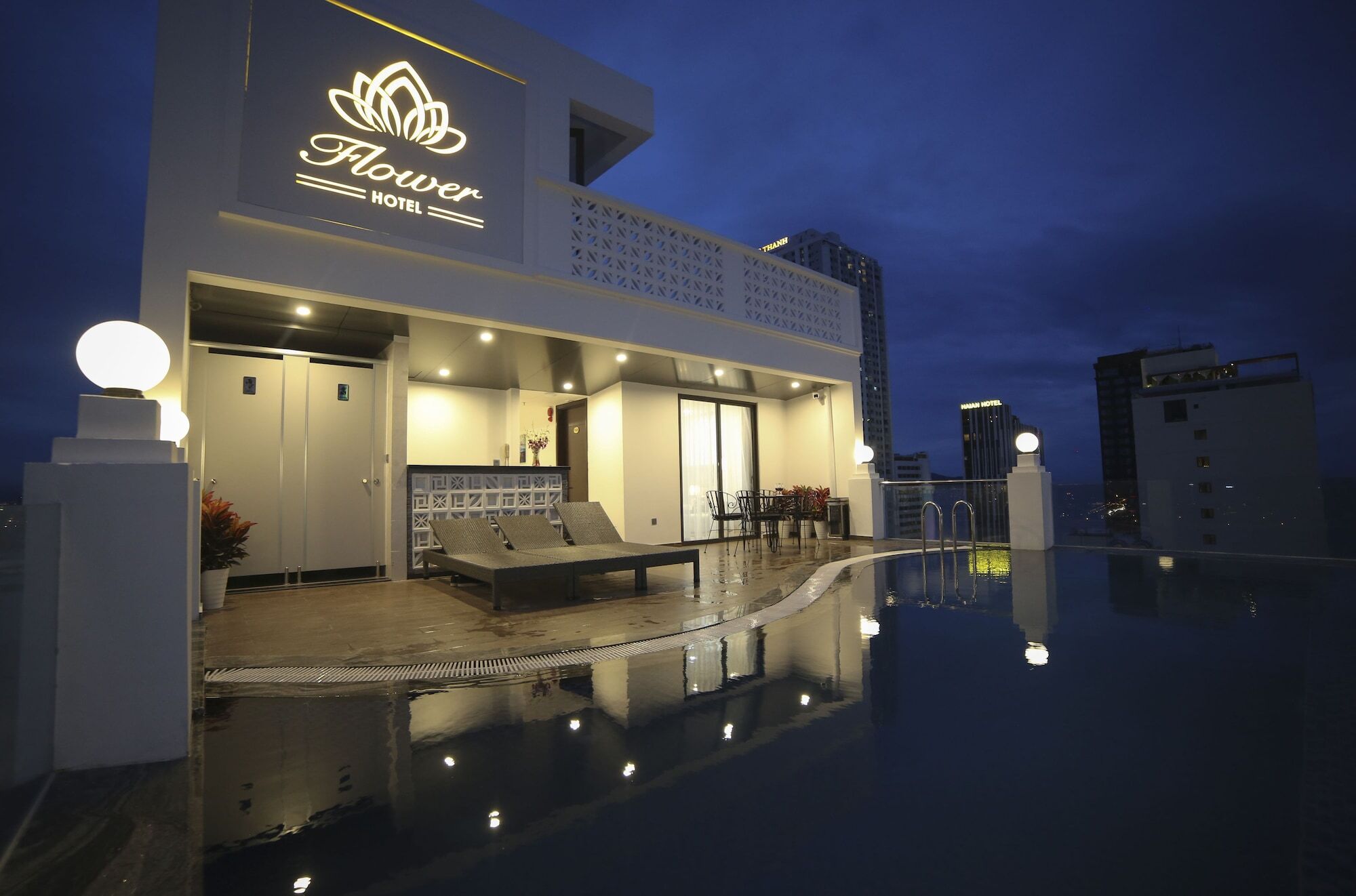 Flower Boutique Hotel Da Nang Exterior photo